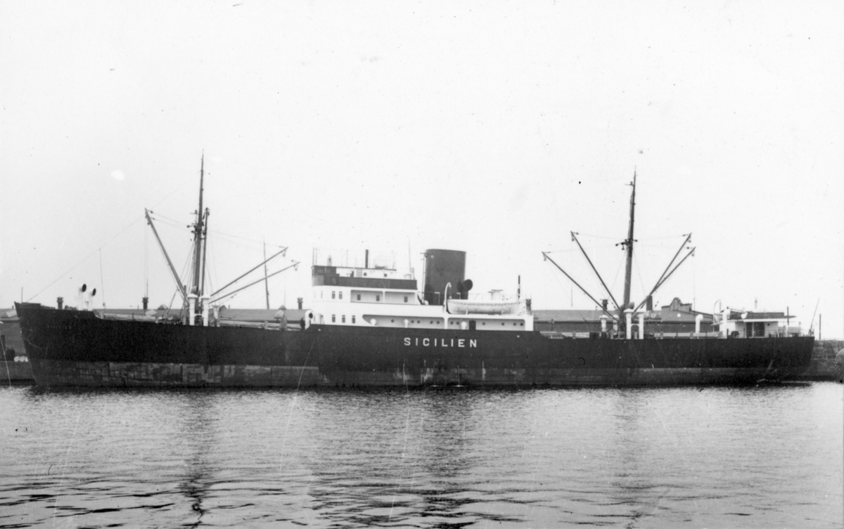 Bineau arrived in New York on-board MS <em>Sicilien</em> (1938) the day before the German occupation of Denmark. (Source: Maritime Museum of Denmark)