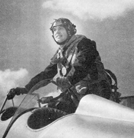 Jørgen Edsberg entering the cockpit of his trainer. Source: Asbjørn Fjordside/Stig Sumborg via Museum of Danish Resistance