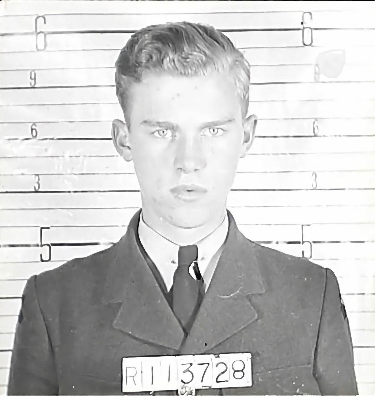 Preben Brandt Gustavsen in his uniform at 10 Air Observer School.