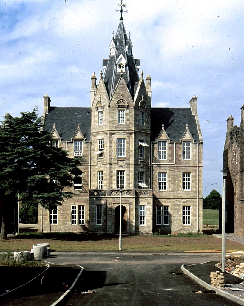 The Norwegian Hospital was set up in the former Craiglockhart Poorhouse in Edinburgh. AC1 Gert Wilfred Larsen was hospitalised at this place for the last weeks before he died.