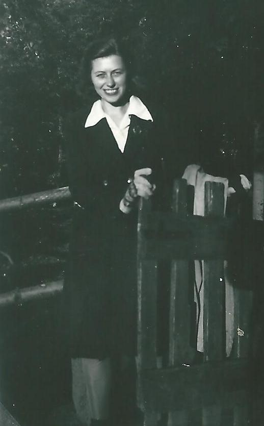 Gerda Gorm Hansen in civilian cloth. Date is unknown (Museum of Danish Resistance).